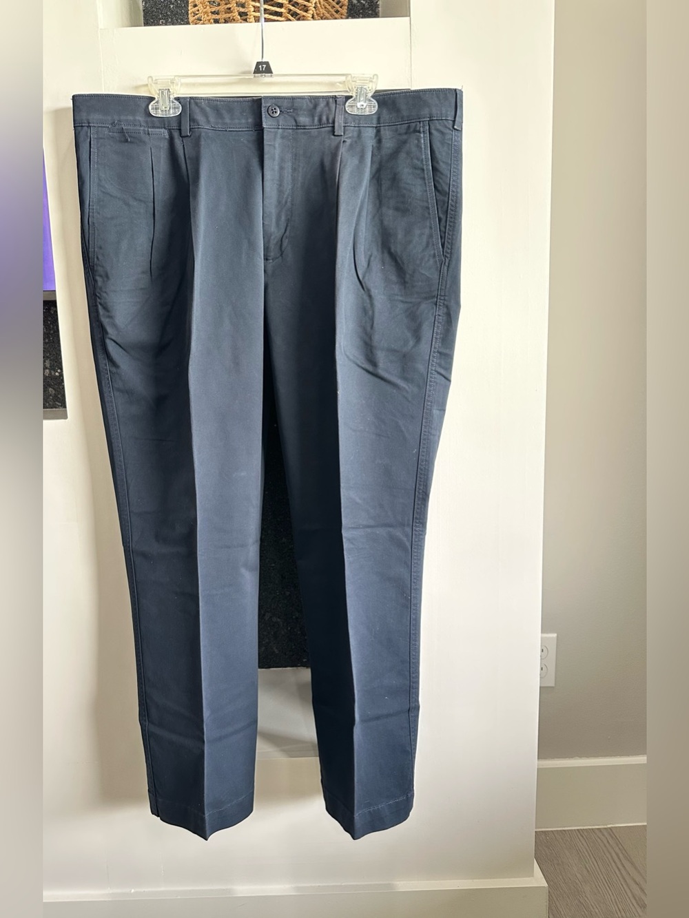 Daniel Cremieux Navy Pleated Chinos
